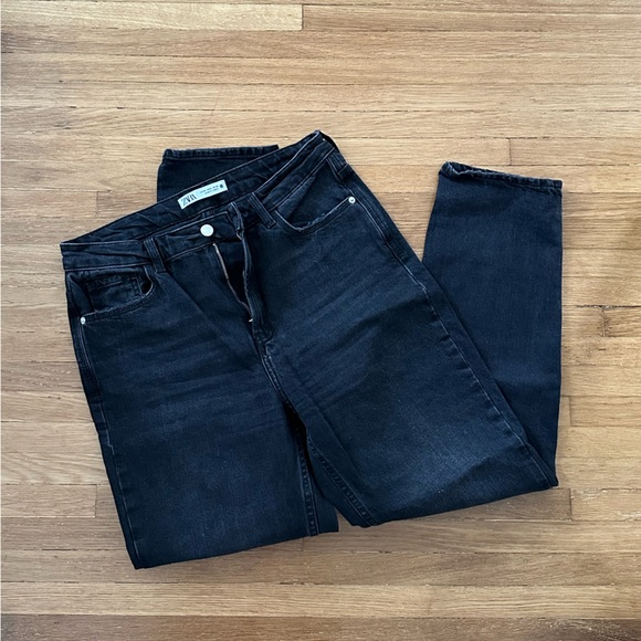 ZARA High Rise Straight Leg Jeans - Picture 2 of 4